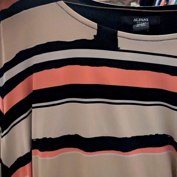 Tunic blouse - Picture 3 of 3